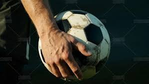 穆里尼奥：孔蒂的那不勒斯很难找到弱点，不讨论重回皇马话题