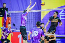 百步穿杨！哈利伯顿首节4记三分贡献12分 另有1断1帽