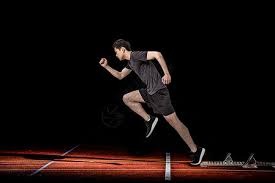 半年DAU破百万、巨人股价飙涨，它为何能撬动Party Game新版图？